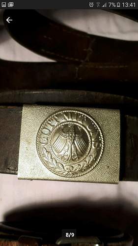 3 × belt buckles, confirmation of authenticity needed