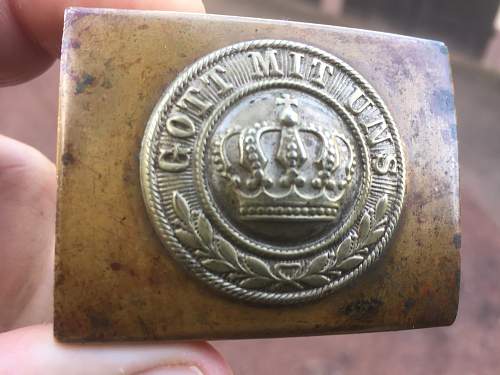 Prussian Parade Buckle with little Medaillon - question to maker??