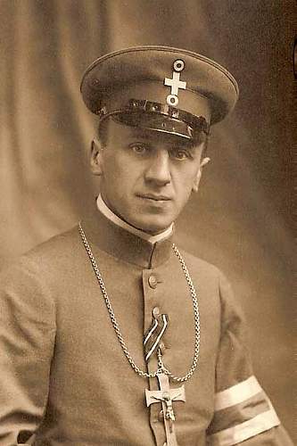 Feldgeistlicher Headgear in Period Photographs