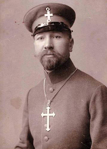 Feldgeistlicher Headgear in Period Photographs