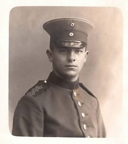 Imperial Army Visors in  Period Photographs