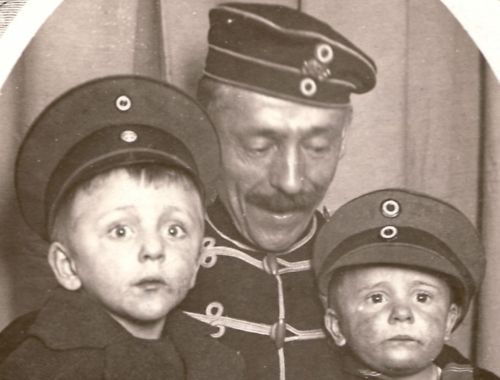 LHR Headgear in Period Photographs