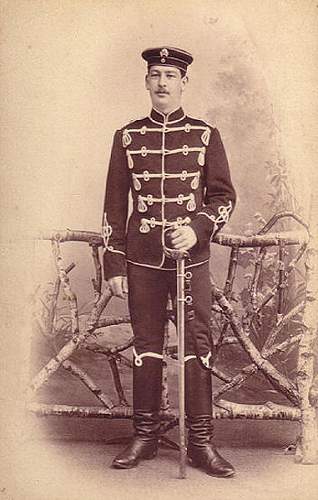 LHR Headgear in Period Photographs