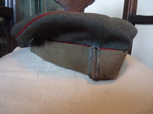 Finally got a feldmütze with masking band and a 1908 field cap for artillery/technical troops........