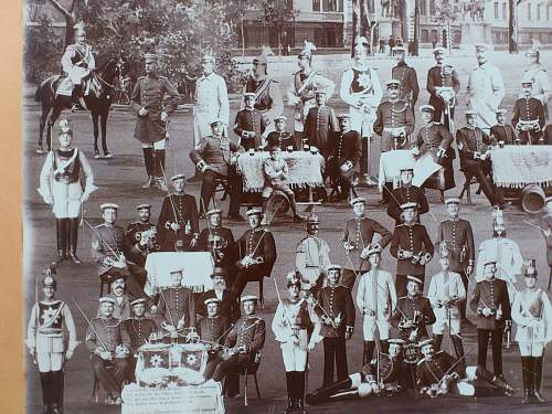 GdC Headgear in Period Photographs