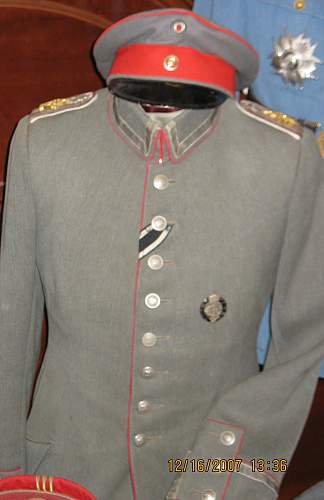 Hesse- uniform