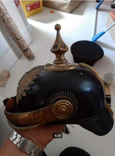 Lot Imperial German items, Haube, Schirmmütze, flag and EK