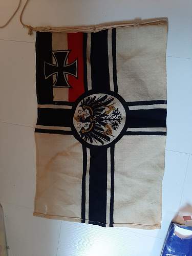 Lot Imperial German items, Haube, Schirmmütze, flag and EK