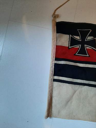 Lot Imperial German items, Haube, Schirmmütze, flag and EK