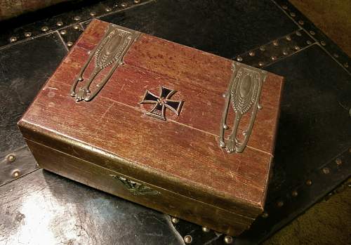 Imperial Cigar Box  - Translation help needed