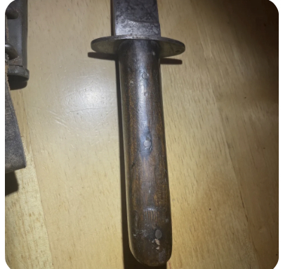 WWI Austrian trench knife help