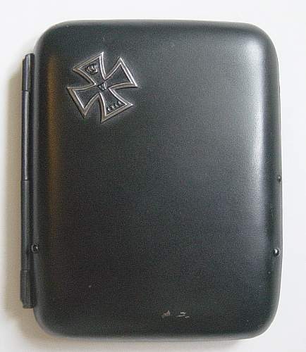 WW1 Imperial German patriotic cigarette case with EKI motif