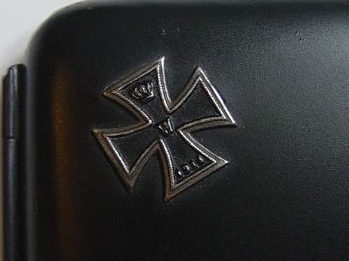 WW1 Imperial German patriotic cigarette case with EKI motif