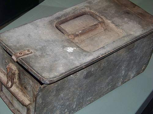 Is this a maxim machine gun ammo box?