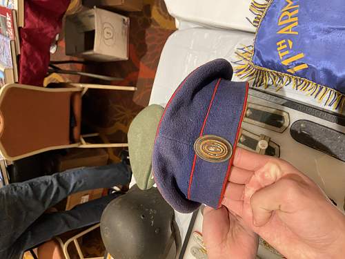 Unknown Russian Cap, need help urgently