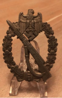 Any thoughts about this Infanterie Sturmabzeichen