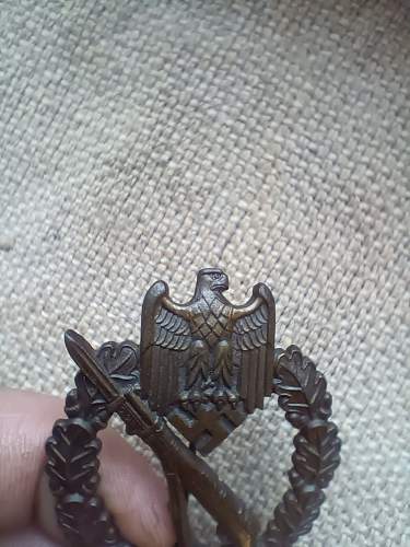 infanterie sturmabzeichen bronze original?