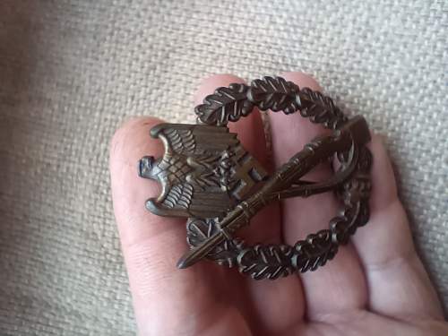 infanterie sturmabzeichen bronze original?