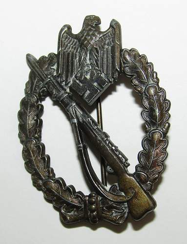 Infanterie-Sturmabzeichen in Bronze by G.H. OSANG DRESDEN?