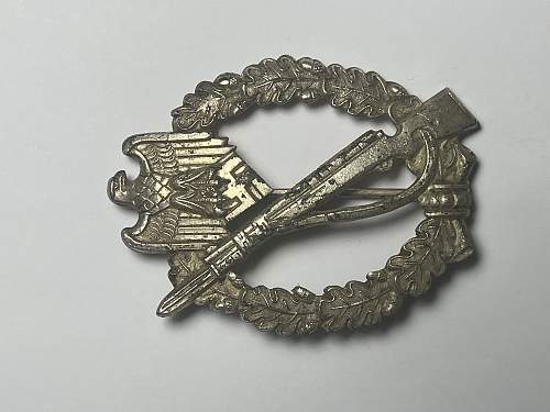 Infanterie Sturmabzeichen real or fake？