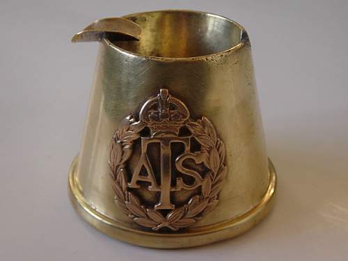 ATS presentation silver ash tray