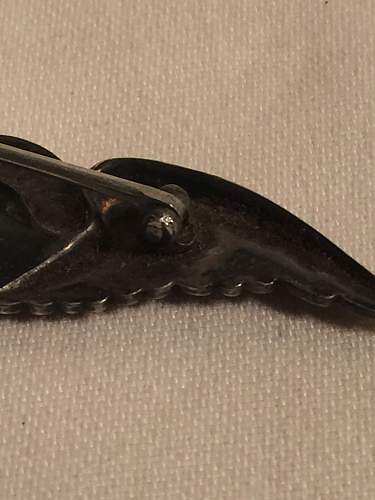 WWII or WWI sterling sliver Aviator Pilot AAF wings Pin ?  Unique BRITISH ? US ?