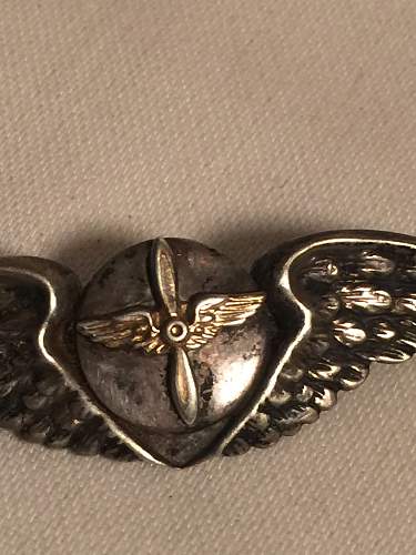 WWII or WWI sterling sliver Aviator Pilot AAF wings Pin ?  Unique BRITISH ? US ?