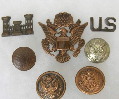 US WW2 J.R. Gaunt made U.S. Army officers cap badge for review