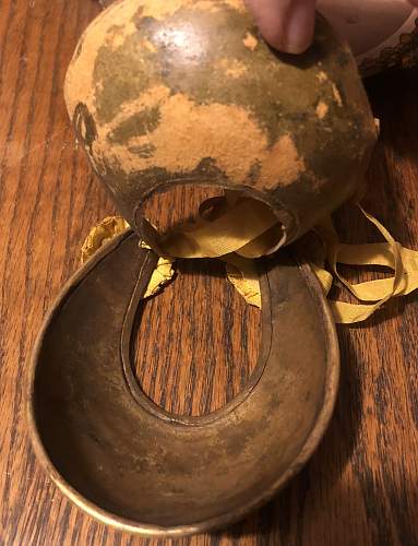 Honorable East India Company Army Early 1800's ( Shoulder Plate, Hat Device and Gorget