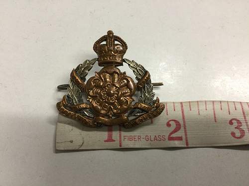 Help with Derbyshire Yeomanry cap badge