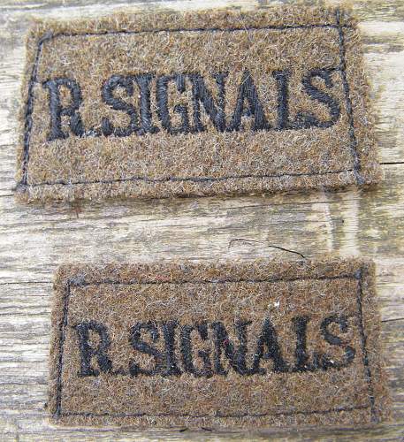 R SIGNALS early war cloth slip-on BD titles