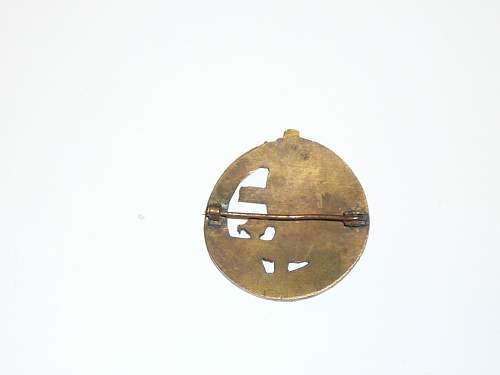 Unkown free french badge