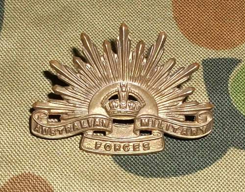 Australian 4th Pattern General Service Hat Badge. Stokes