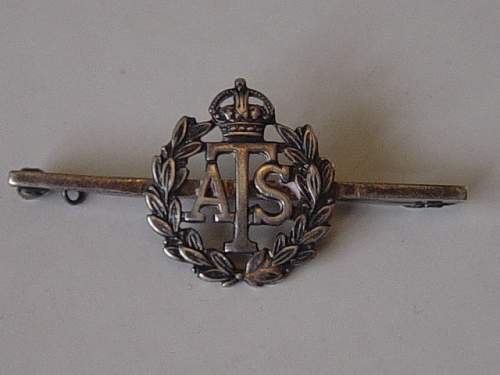 The early 1939 ATS silver lapel badge issued in lieu of uniform