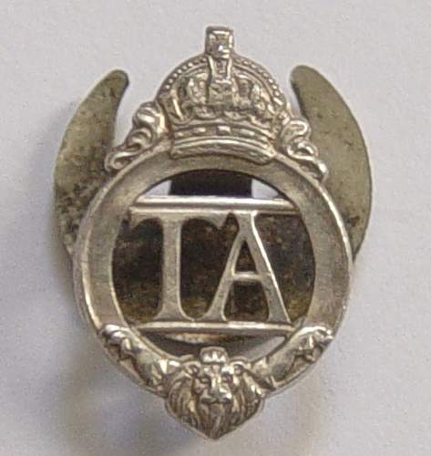 British Territorial Army lapel badge