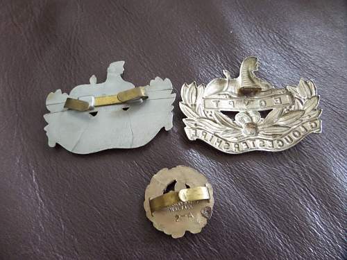 WW2 British Plastic Cap badges