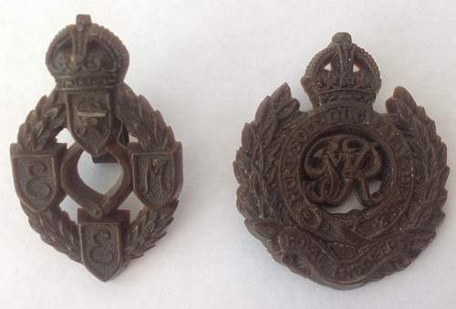 WW2 British Plastic Cap badges