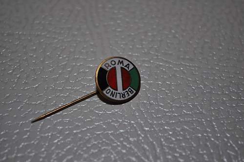 Roma-Berlino pin