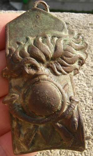 Italian cap badge?