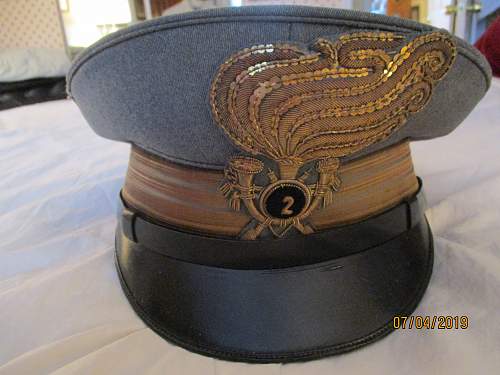 Bersaglieri officer's dress visor cap