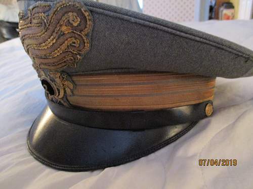 Bersaglieri officer's dress visor cap