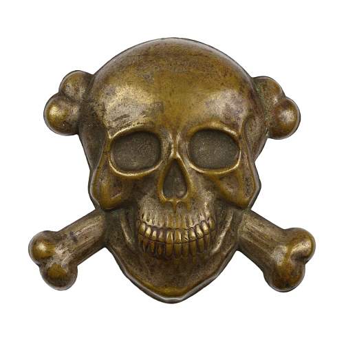 Brigate Nere skull insignia