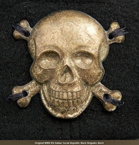 Brigate Nere skull insignia