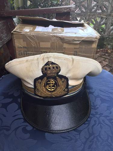 1934 to 1943 Italian Navy Ensign’s Summer Cap, 100% original, please ?