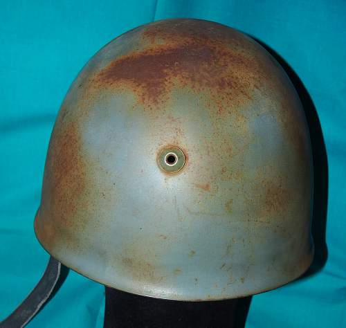 Is this WW2 Italian M33 helmet 100% Original?