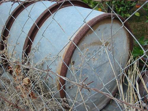 WW2 Italian oil barrels?????  Need help!!!!!!!!!!!!!!!!!!!!!!!!!!!!!!!!!!!!!