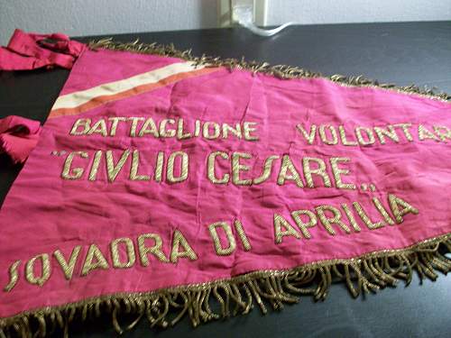 Help: Cannot identify this Italian pennant- &quot;GIULIO CAESARE&quot;