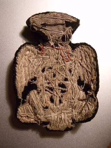 Identification of unknown cloth eagle (possibly Italian)