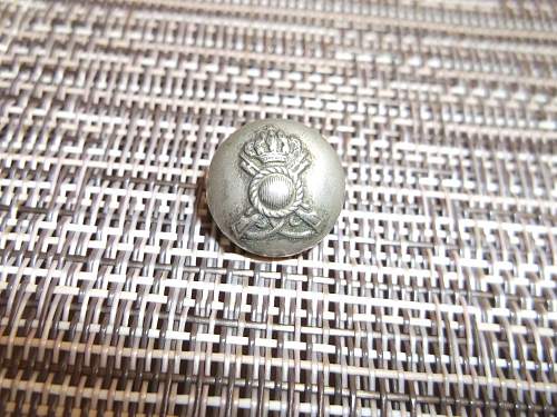 Italian uniform buttons