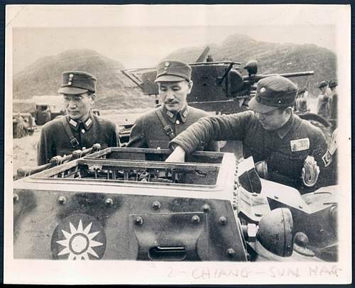 Italian tank against japanese army during sino-japanese war